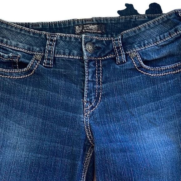 NWOT Silver Suki Mid Slim Bootcut‎ — SZ 32/31 - Picture 2 of 10